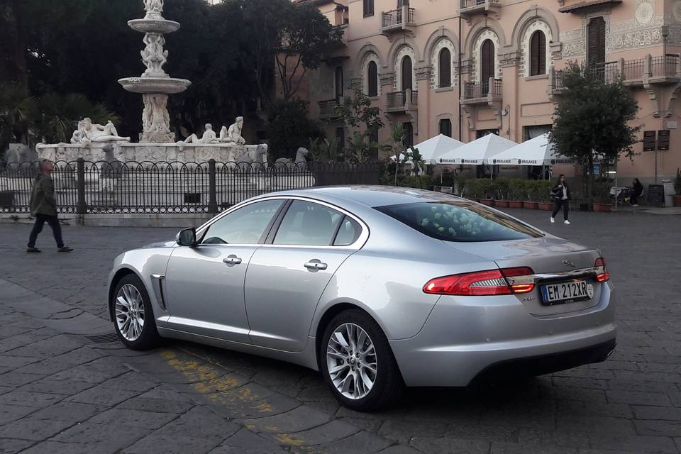 Jaguar XF Luxury