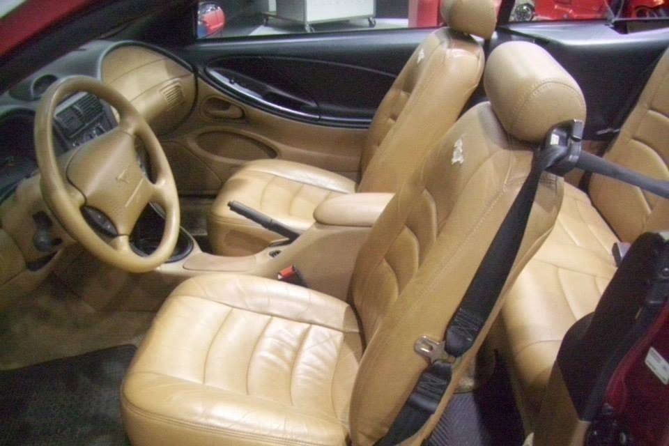 Ford Mustang -interni