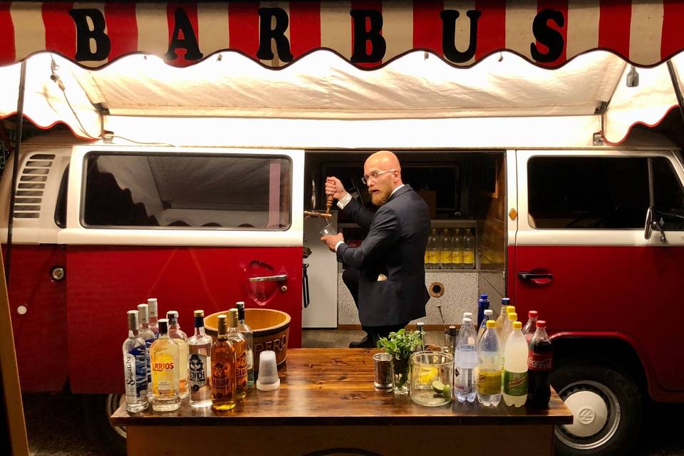 Bar-bus