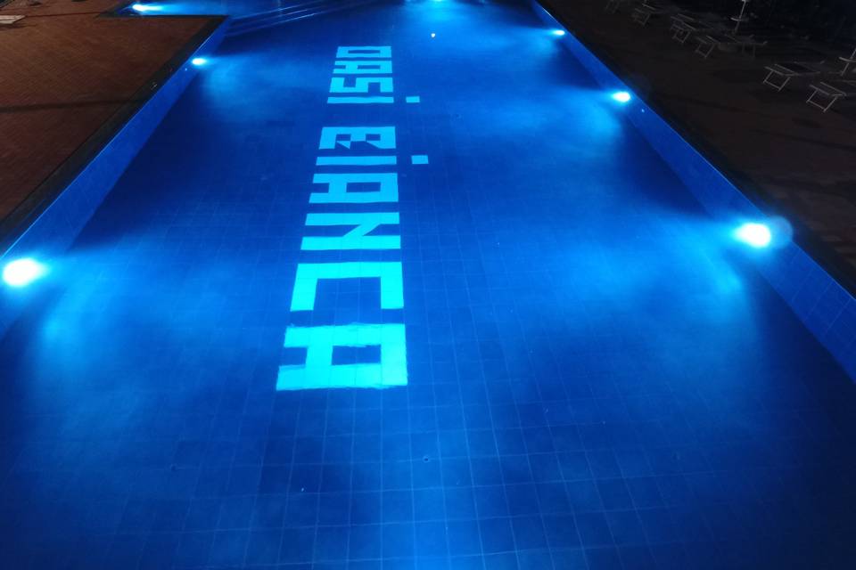 Piscina notte