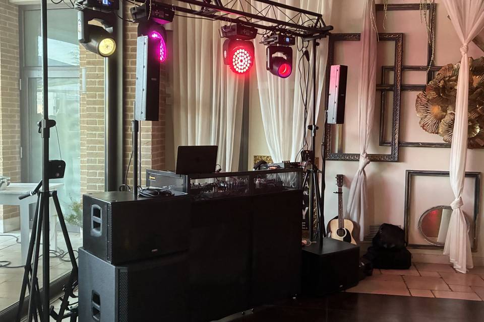 DJ SET UP