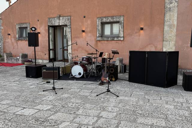 Postazione band e djset