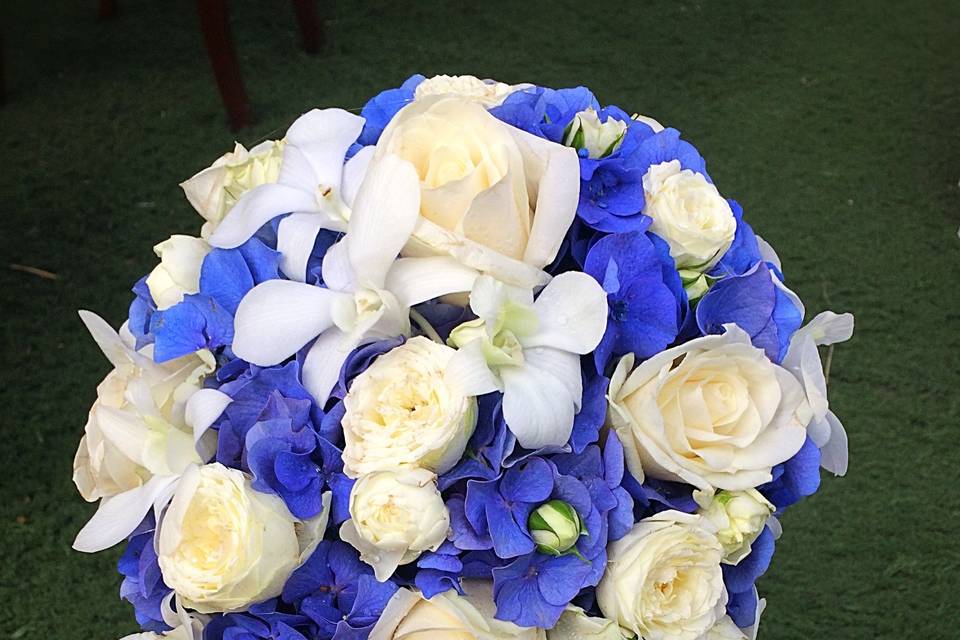 Bouquet blue&white