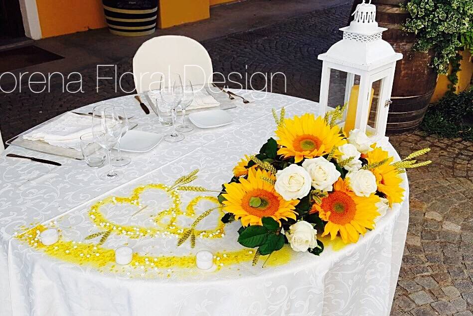 Centerpiece with sunflowers