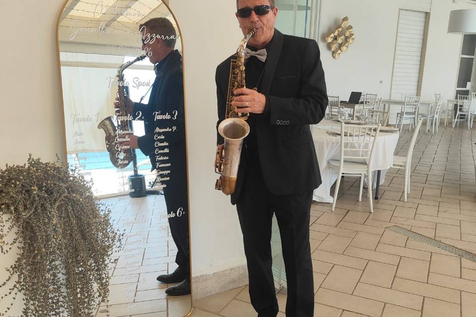 MAURIZIO SAX CON JHONATAN ED A