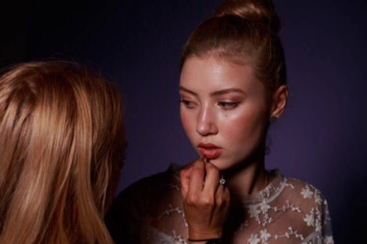 Makeup artist