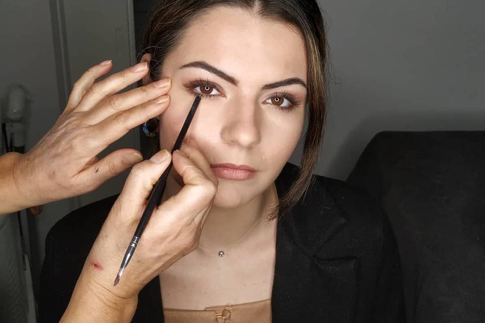 Nude make up