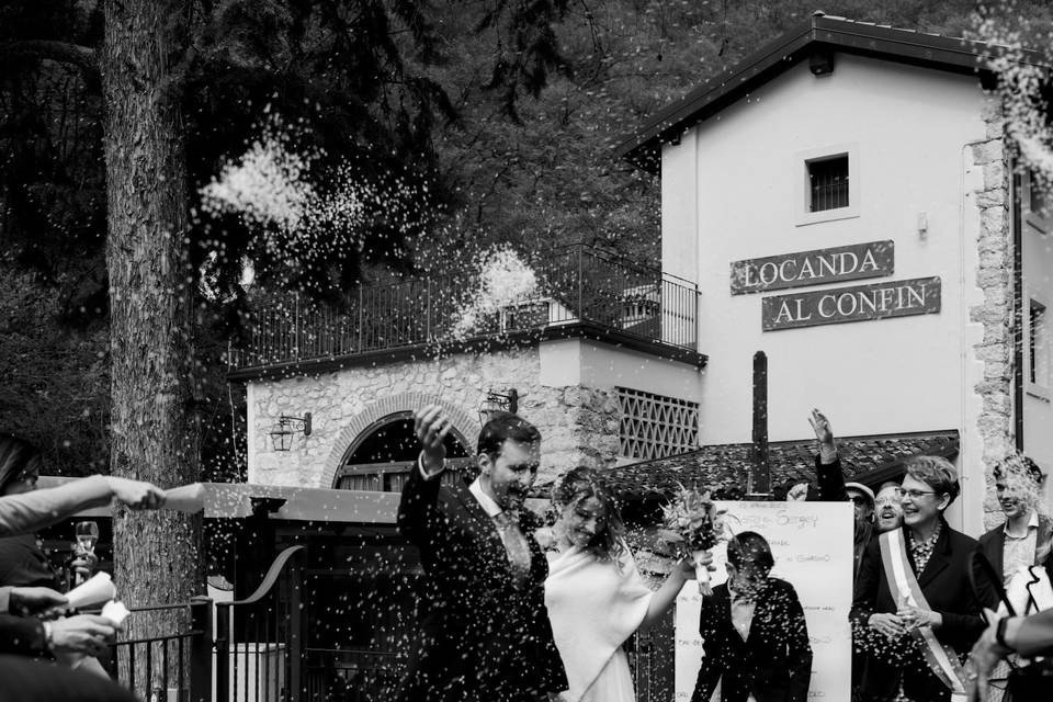 Festeggiamenti con gli invitat