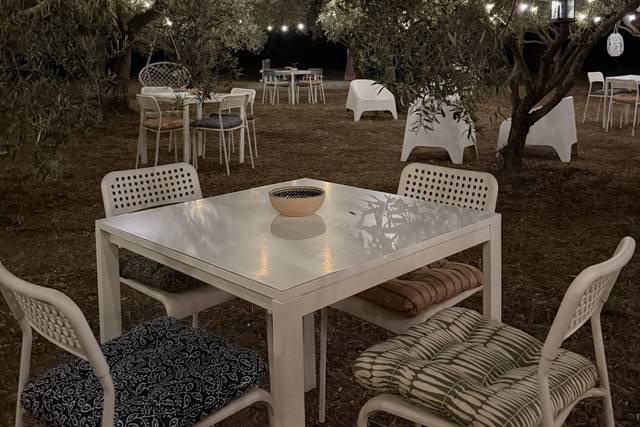 Elaia Family Garden
