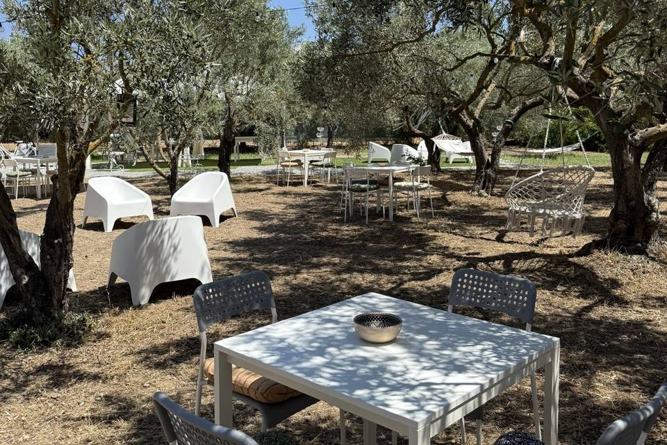 Elaia Family Garden
