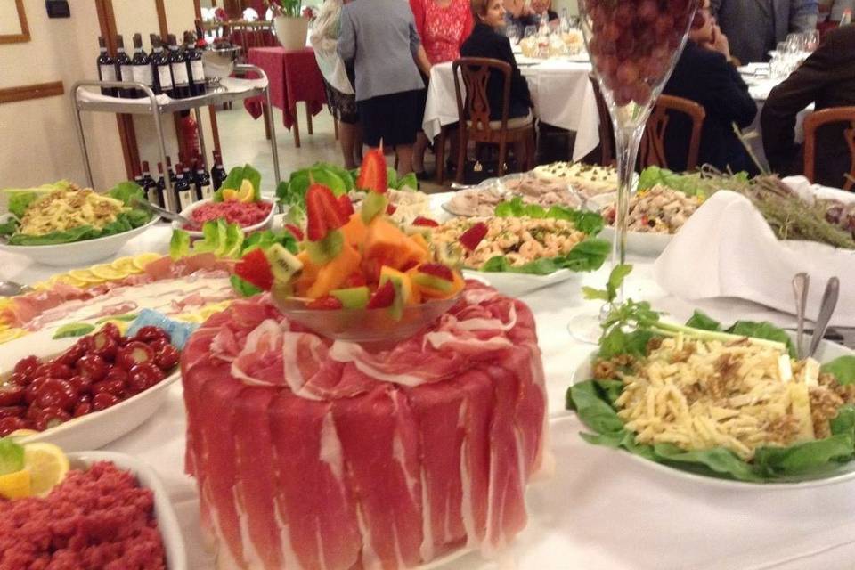 Ricchi buffet di antipasti