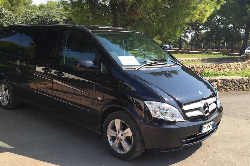 Minivan Mercedes Vito 9 posti