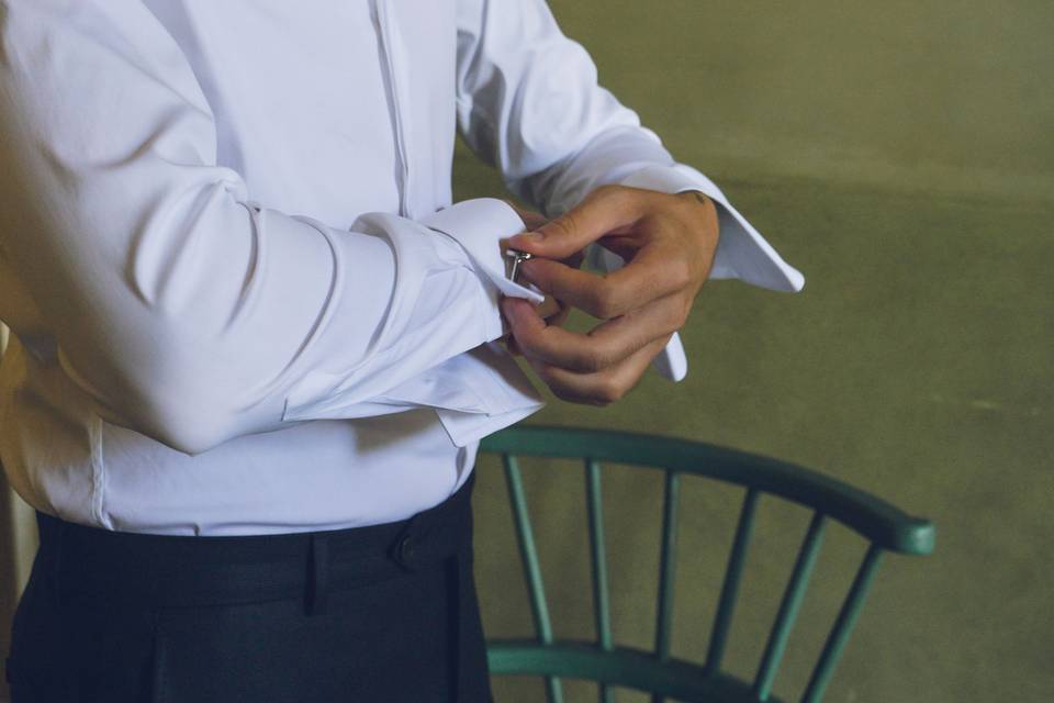 Vestizione sposo