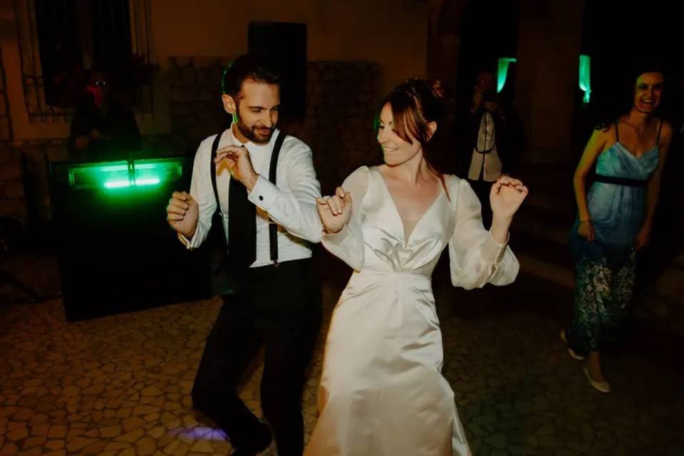 Balliamo con gli sposi!!