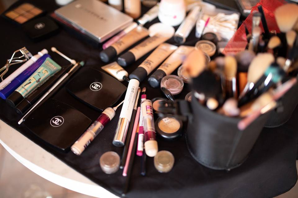 Makeup station