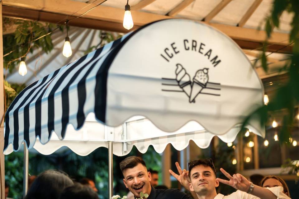 Carrello gelati
