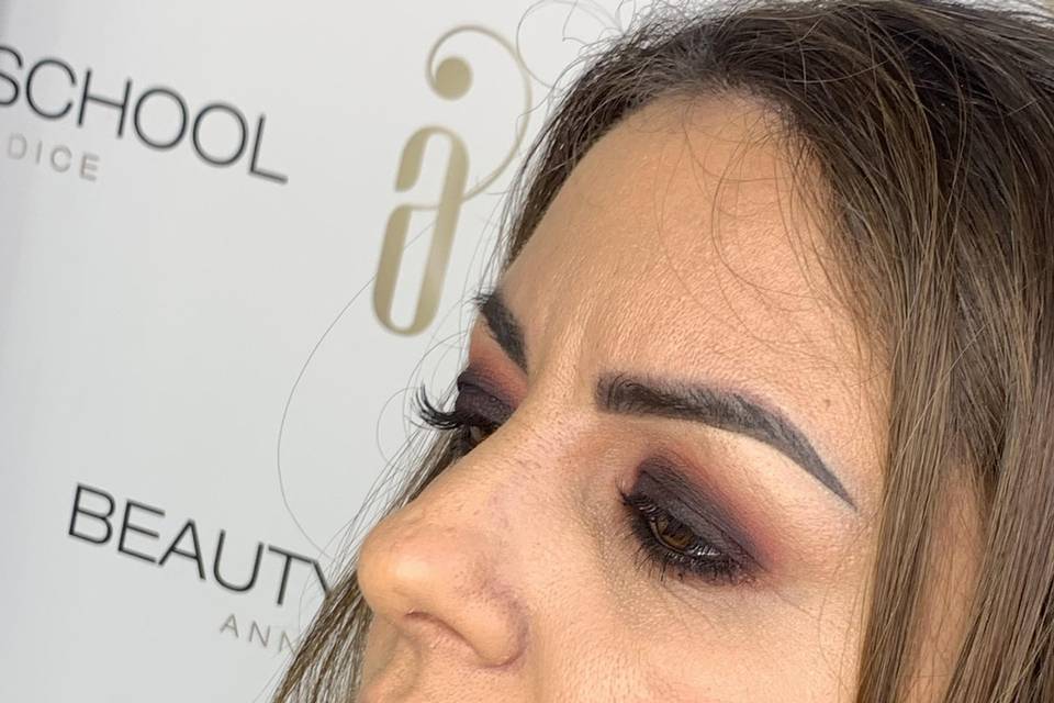 Smokey eyes
