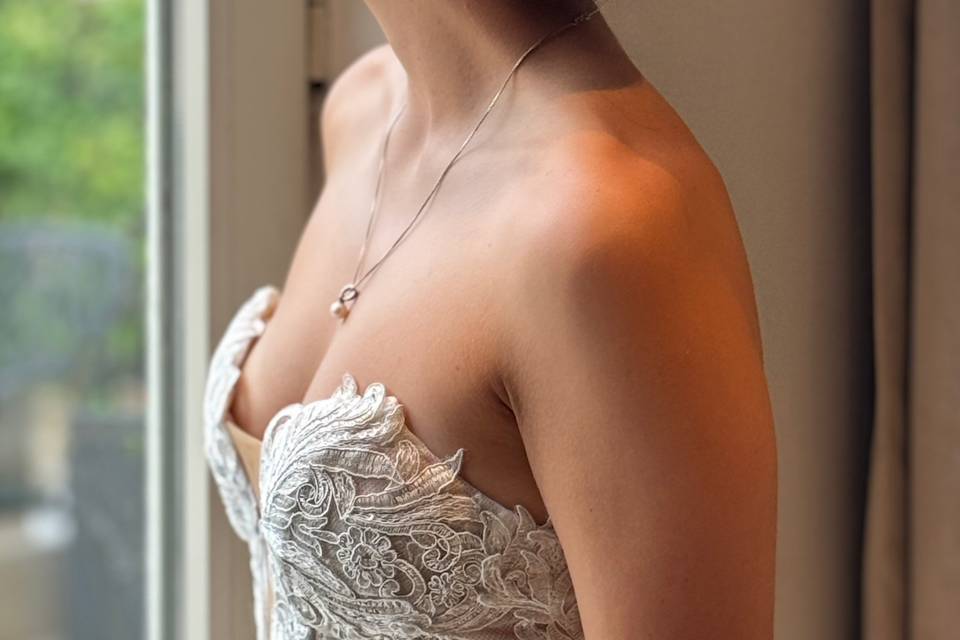 Bridal elegant Low bun