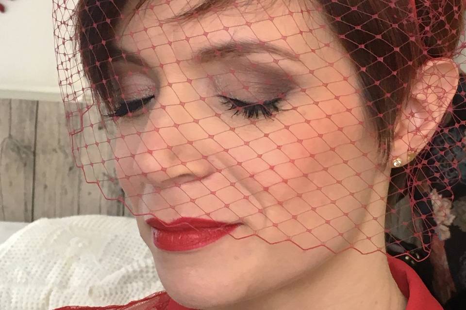 Bride red