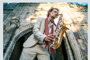 Dj Sax Violino animazione