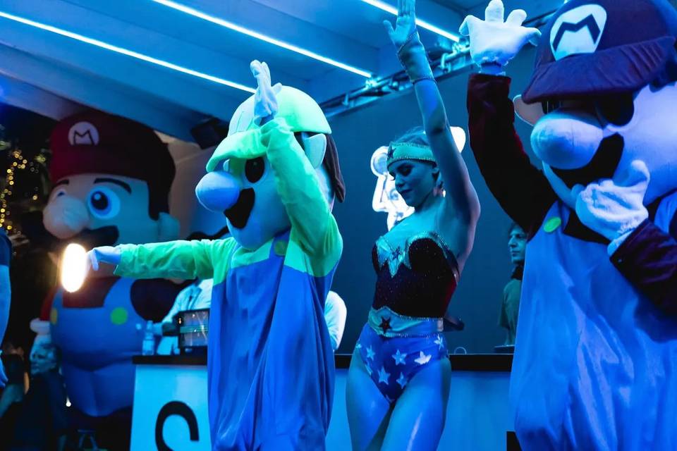 DJ Deejay Sax 90 2000 Mascotte Ballerine
