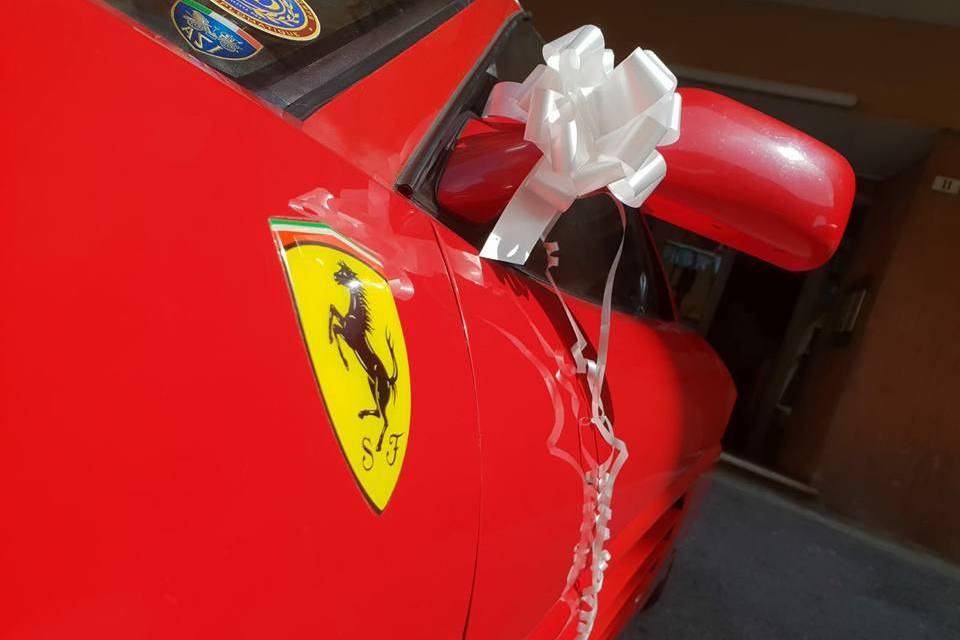 Noleggio Ferrari per matrimoni