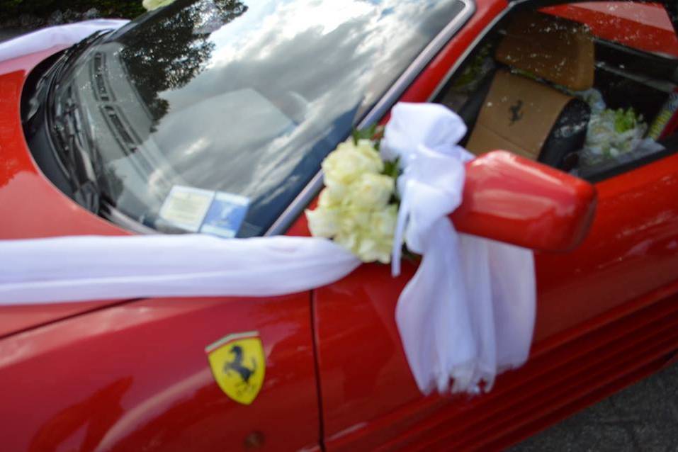 Noleggio ferrari per matrimoni