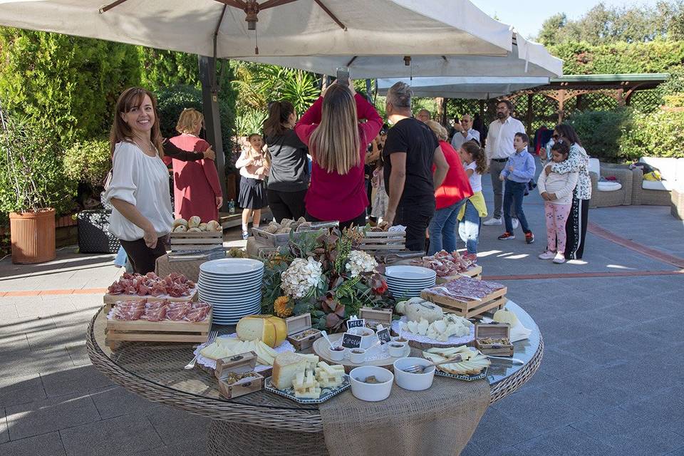 Tavolo salumi e formaggi