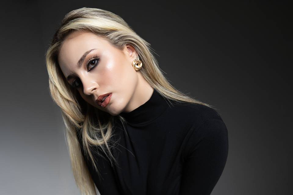 Editorial Makeup