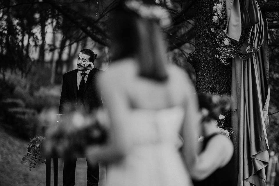 Emozione sposo arrivo sposa