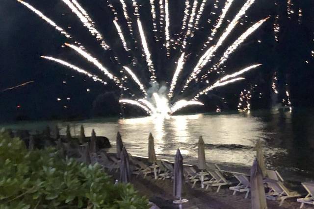 Fuochi d'artificio acquatici