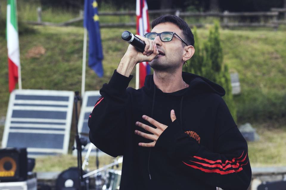 Metis durante un'esibizione