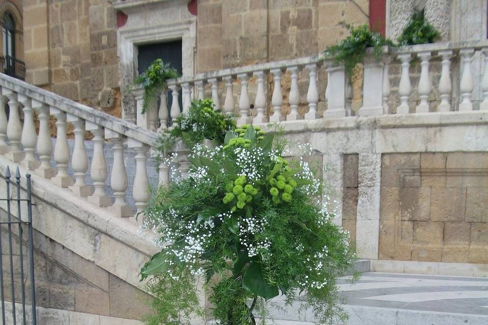 Composizione esterno chiesa