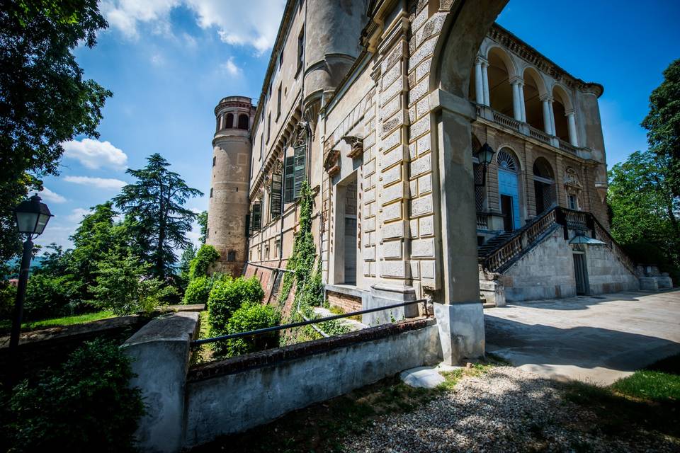 Castello Di Montà D'Alba