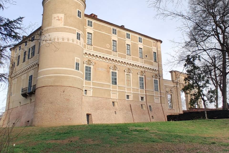 Castello Di Montà D'Alba