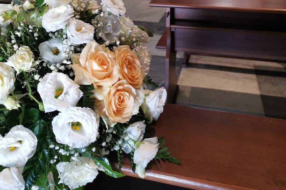 Navata-rose-peach-lisianthus