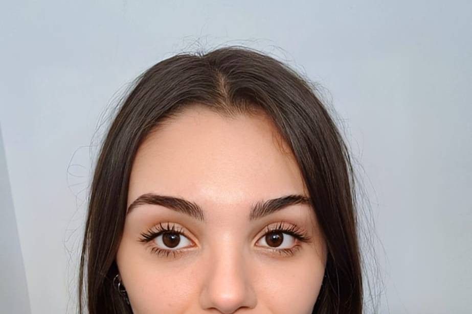 Trucco damigella semplice