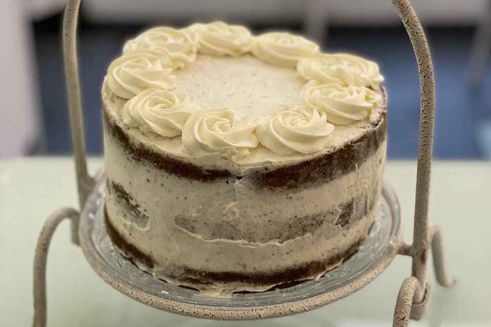 Naked cake