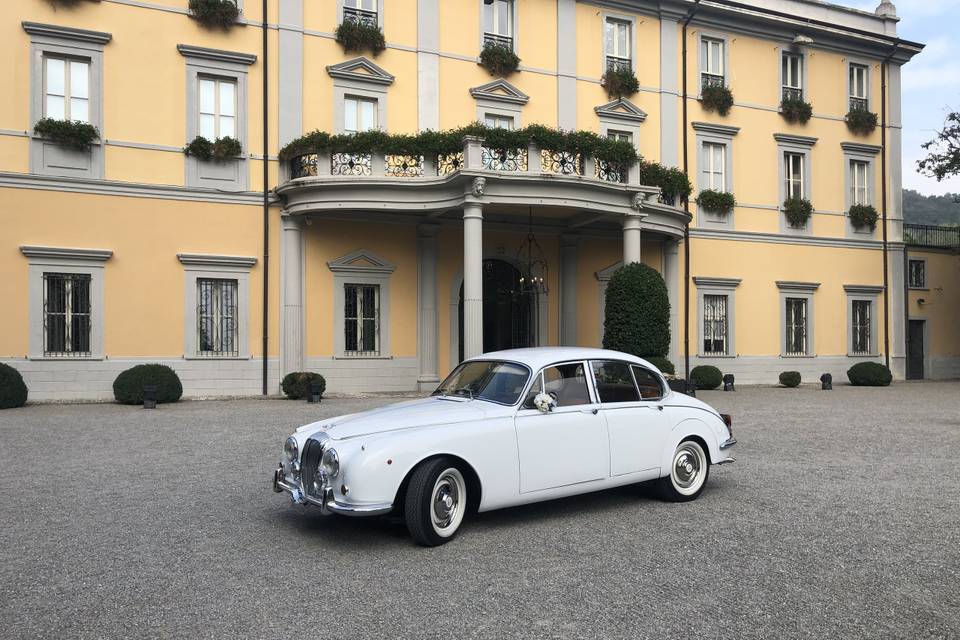 Jaguar MK II Daimler V8 Saloon