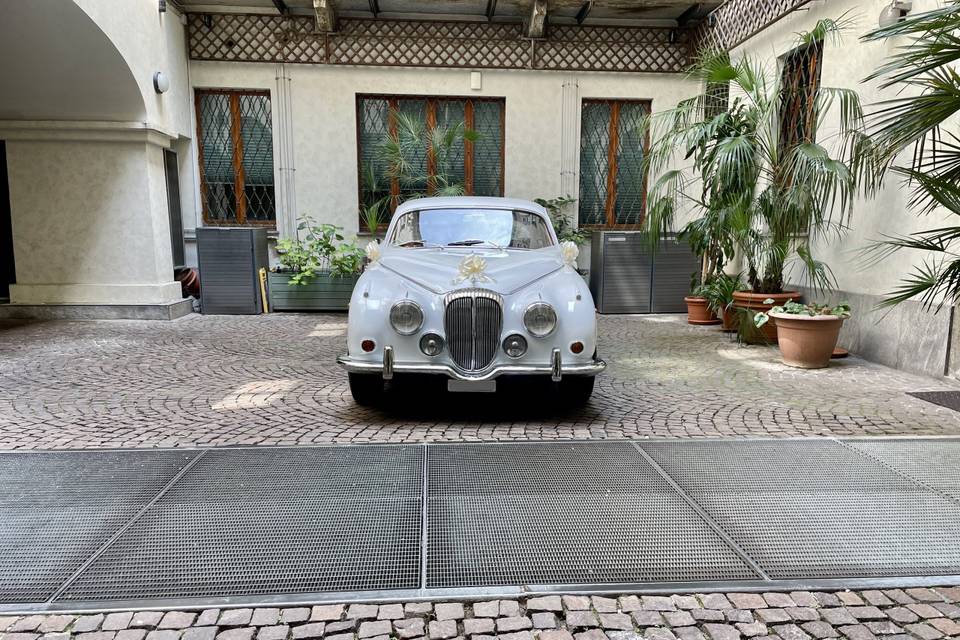 Jaguar MK II Daimler V8 Saloon