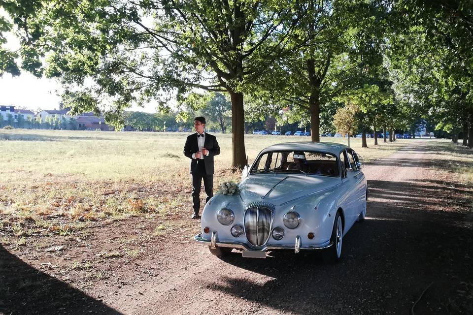 Jaguar MK II Daimler V8 Saloon