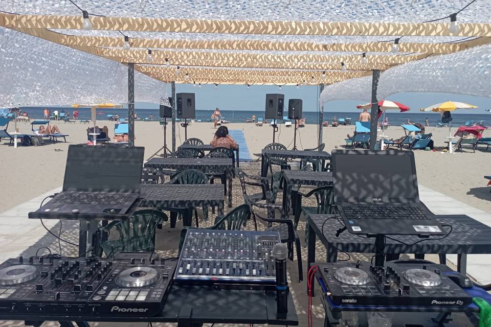 Aperitivo lido estensi