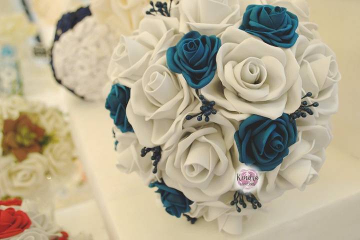 Bouquet rose bianche e blu