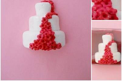 Mini wedding cake