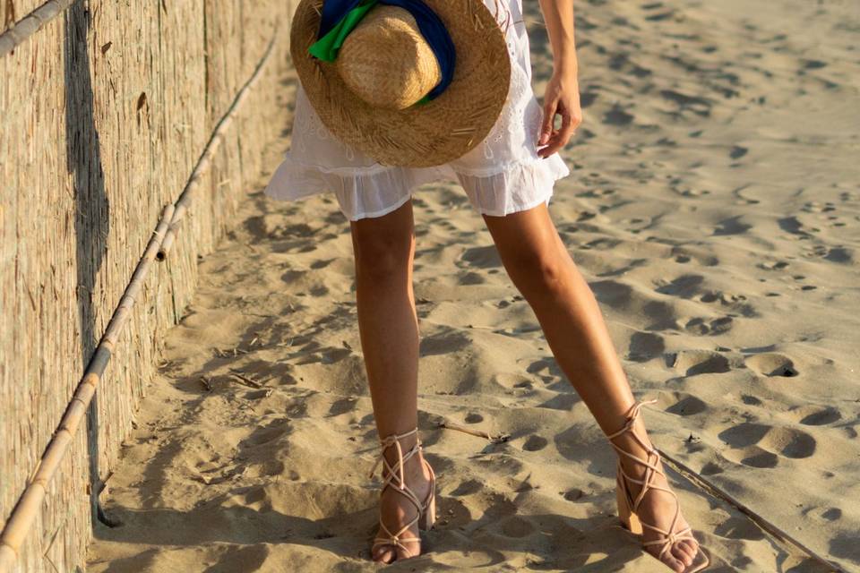 Foto col cappello al mare