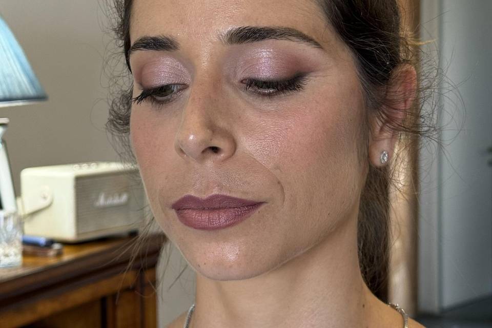 Make Up testimone