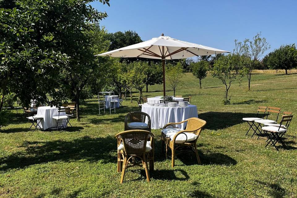 Tavoli in giardino