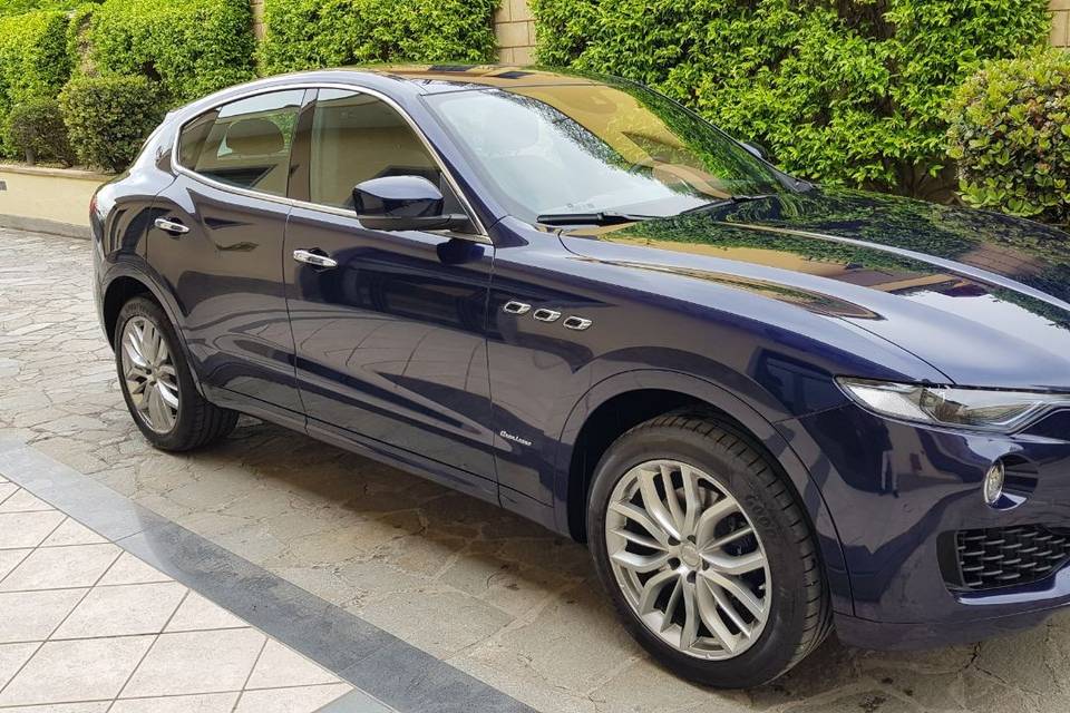 Maserati levante zegna edition