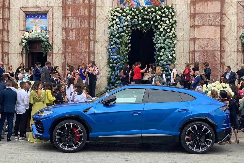 Lamborghini urus blu