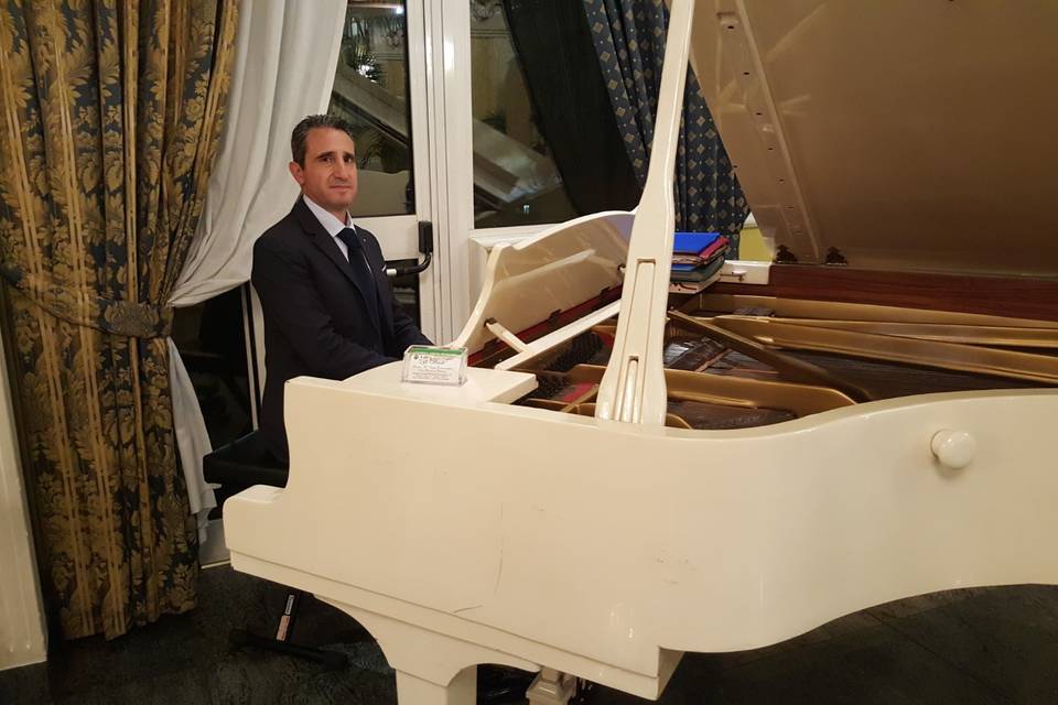 M°Sergio Romeo pianista-tastierista
